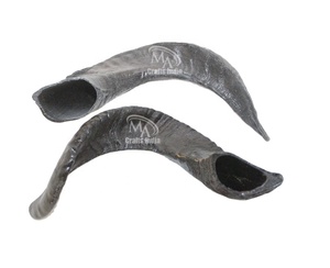 Alta calidad Natural negro oveja Ram cuerno sal lámpara pulido tallado amor estilo decoración del hogar Venta caliente MEJOR PRECIO DE LA India - Product Image 1