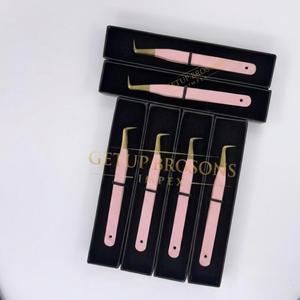 Pince à cils GETUP BROSONS IMPEX en acier inoxydable durable, nouvelle, rose clair, revêtement poudré, 90 degrés, volume de cils accru, vente en gros - Product Image 3