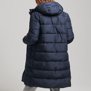 Chaqueta acolchada de longitud larga de alta calidad de primera calidad para hombre con capucha de pie Impresión de logotipo personalizado Ropa de invierno Diseño de tendencia - Product Image 2