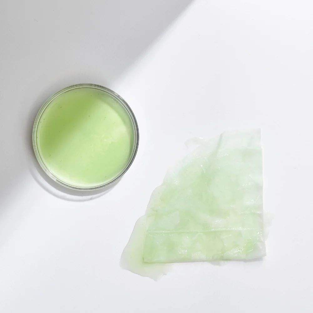 สีเขียว