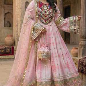 ชุดเดรสผู้หญิงสไตล์อัฟกานิสถาน แขนยาว คอสูง ผ้าชีฟองทอมือ แต่งงานปักลายกระจกแบบวินเทจ ดีไซน์เรียบร้อยตามวัฒนธรรม - Product Image 3