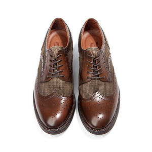 Chaussures habillées pour hommes de luxe de haute qualité avec lacets et design respirant pour un look décontracté. - Product Image 2