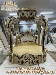 Lit à baldaquin en bois de teck de taille personnalisée à thème vintage avec design royal Détails lourds sculptés Marqueterie de style rococo français - Product Image 3