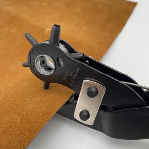 ชุดเจาะรูแบบหมุนทำจากโลหะเกรดอุตสาหกรรมจากไต้หวันออกแบบตามหลักสรีรศาสตร์ - Product Image 2