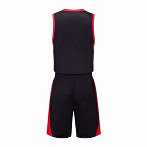 Kit d'uniforme de basket-ball réversible par sublimation en polyester pour hommes personnalisé basket-ball maillot et short ensemble uniforme - Product Image 6