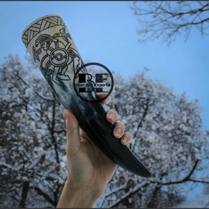 Cornes à boire sur mesure à motif viking écologique Magnifiquement sculptées Style animal Fourniture religieuse Artisanat naturel - Product Image 1