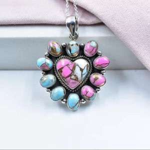 Pendentif dahlia de barbe à papa fait main en argent sterling avec chaîne réglable - Product Image 1