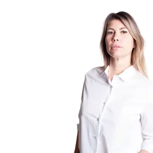 Classic Italian hand-made, top-quality woman's shirt. Crafted from fine Italian fabrics, with turn-down collar and 3/4 sleeves.