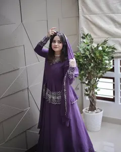 Nuevo Diseño 2023, Traje Salwar Kameez Estilo Indio Pakistaní, Venta al por Mayor, Étnico, Georgette Sintético Pesado, Bordado de 5mm, para Fiesta - Product Image 1