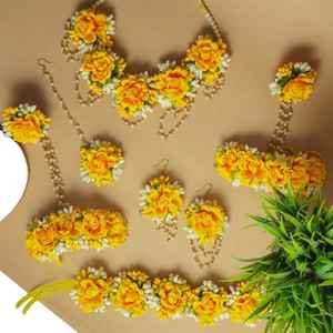 Conjunto de Brazaletes de Joyería de Cuarzo Hechos a Mano con Plástico de la Mejor Calidad, Estilo Punjabi, Cultura Nupcial, Brillante, Jasmine Gajra - Product Image 5