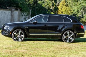 Bentley Bentayga 2019 usado en buen estado - Product Image 3