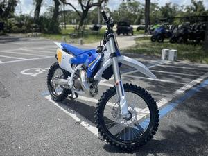 Disponible dès maintenant : Motocross 2025 TC 150 Heritage - Product Image 1