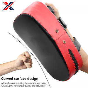 Coussin incurvé réglable de couleur contrastée rouge noir pour MMA Fitness Muay Thai Kicking Shield pour poinçonner Focus Workout Boxing - Product Image 6