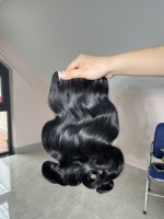 Vente en gros de paquets de cheveux vierges vietnamiens à cuticule alignée paquets de cheveux humains
