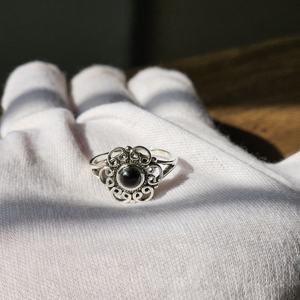 Anillo Elegante de Plata de Ley 925 Más Vendido, Diseño de Flor de Ónix Negro, Engaste Simple, Regalo de Boda y Compromiso, Venta al por Mayor de Fábrica - Product Image 2