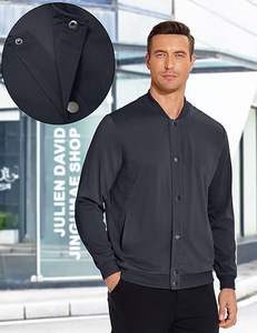 Veste universitaire en nylon personnalisé de qualité supérieure Vêtements de ville à la mode Vêtements d'extérieur pour la vente en gros Boutiques de vêtements et magasins de vêtements de sport - Product Image 4