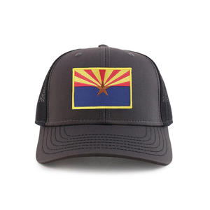 Fournisseur fabriqué au Vietnam, casquette de sport en maille structurée à 6 panneaux avec logo réglable, mode quotidienne jeune et élégante - Product Image 2