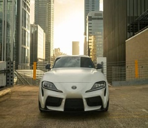 2022 t O Y o t A S U P R A SUV tự động tất cả các bánh lái xe ghế da toàn cảnh cửa sổ trời phía sau máy ảnh R18 Lốp Kích thước trái chỉ đạo - Product Image 1