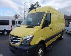 Mercedes-Benz Sprinter Cargo Van 3500 d'occasion en bon état, modèle 2016 - Product Image 2