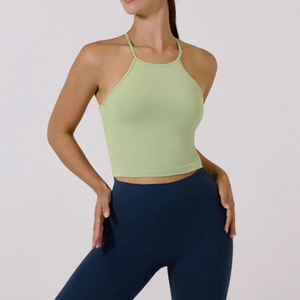 Haut court de yoga à col haut rembourré pour femmes, soutien-gorge de sport rembourré, débardeur d'entraînement, chemise de sport sans manches pour le fitness. - Product Image 1