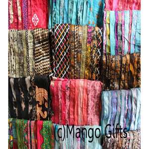 Écharpes en satin de soie vintage de haute qualité, fabriquées à partir de sari indien recyclé, légères, patchwork, numériques, douces, confortables, vente en gros par lots - Product Image 1