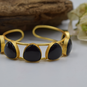 สร้อยข้อมือลูกปัดทองเหลืองสีดำดีไซน์ทันสมัยกำไลข้อมือชุบทองปรับได้สำหรับเด็กผู้หญิงและผู้หญิง - Product Image 3