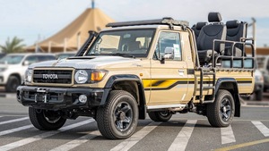 Camionnette SAFARI LC79SC 2024 d'occasion de bonne qualité, 4.5D DOUBLE CABINE, 4 PORTES, 3.0L Essence V6, Transmission Automatique - Product Image 3