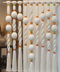 Tapisserie murale moderne en macramé tissée avec des symboles du zodiaque en forme de boule de tissu Aries, décoration de la maison, luxe - Product Image 2