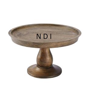 Support de serveur de fruits en bois gravé à la main finition naturelle fête d'anniversaire célébration plateau de gâteau aux fruits secs - Product Image 1