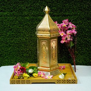 โคมไฟโลหะพร้อมโถเทียนสำเร็จรูปพร้อมกระจกสไตล์โมร็อกโกทองเหลือง AK สำหรับตกแต่งคาเฟ่/ตกแต่งเทศกาล - Product Image 3