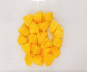 LA MEJOR VENTA de cubos de piña congelada 2025 disponibles IQF Fábrica de Vietnam Exportación de alta calidad a granel Precio barato Suministro - Product Image 3