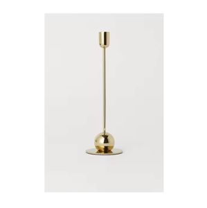 Candelabros metálicos hechos a mano para un aspecto clásico y atemporal en salas de estar y áreas de comedor - Product Image 1