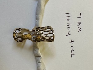 Les perles de dreadlock en métal de qualité supérieure sur mesure élèvent vos extensions de cheveux et vos conceptions de dreadlock. Idle pour coiffeur - Product Image 2