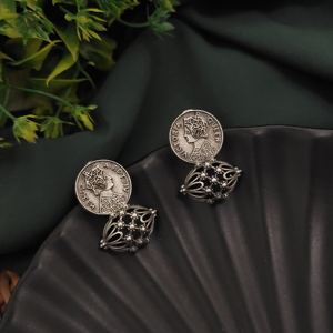 Pendientes de tuerca de moneda de plata de alta calidad más vendidos directamente del proveedor indio patrón geométrico de alta calidad - Product Image 2