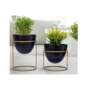 Handmade Galvanized Planter Traditional Design Handmade Wholesale Garden Planter Top Selling Aluminum Customized - Product Image 6