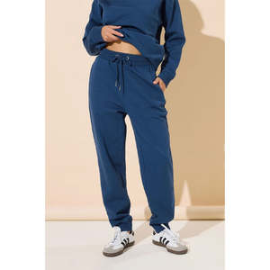 Ensemble de survêtement tendance pour femmes, ensemble de survêtement personnalisé avec logo, ensemble de survêtement à capuche double et pantalon de survêtement à jambes larges en 2 pièces - Product Image 2