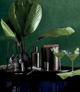 Shaker à cocktails en acier inoxydable de qualité supérieure, finition mate, design moderne et élégant, étanche, construction durable, idéal pour le bar à domicile - Product Image 3