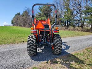 ซื้อรถไถนาขับเคลื่อน 4 ล้อ 60 แรงม้า 75 แรงม้า 80 แรงม้า 120 แรงม้า เครื่องจักรกลการเกษตร ราคาถูก ขาย - Product Image 3