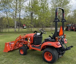 Tracteur agricole d'occasion Mini 4x4 Kubota BX1880 avec chargeur et benne, meilleur prix, livraison rapide - Product Image 6