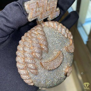 Exportador indio 925 Colgantes de moissanita de plata fina Pieza de joyería elegante o atemporal para uso diario a precio de fábrica - Product Image 2