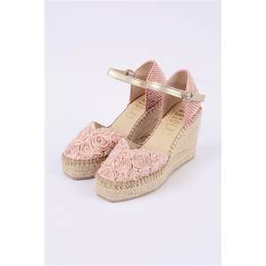 Alpargata cerrada con tacón de cuña alto - Product Image 2