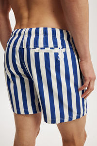 2025 OEM verano secado rápido personalizado traje de baño hombres pantalones cortos traje de baño masculino surf playa bolsillos laterales cortos impresión sublimada 3D - Product Image 2