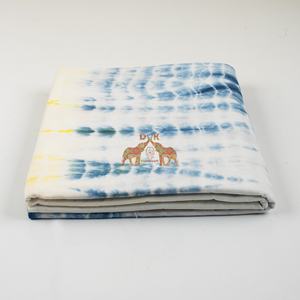 Nouvelle collection de tissus en coton bio imprimés à la main, tie-dye, blanc et bleu, idéal pour les robes et vêtements occidentaux - Product Image 4
