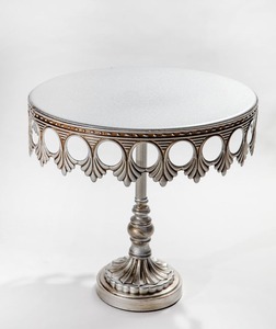 Soporte de pastel de metal decorativo con pergamino artístico perfecto para elegantes fiestas en casa y decoración de pasteles - Product Image 1