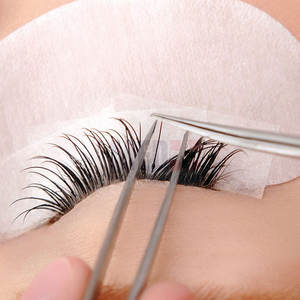 Pinzas de extensión de pestañas de acero inoxidable verde profesional de alta calidad, Punta puntiaguda, logotipo personalizado, modelo aplicador al por mayor - Product Image 5