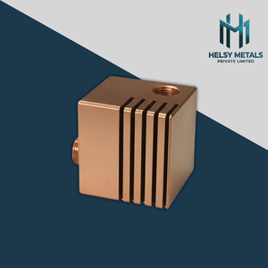 Bloc en cuivre usiné VMC durable pour applications à courant élevé avec filetage de précision et fentes de dissipation thermique - Product Image 5