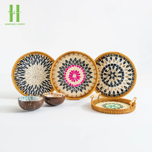 Bandeja redonda de ratán natural respetuosa con el medio ambiente con diseño de pez, Incrustaciones de nácar, comedor decorativo hecho a mano, decoración del hogar - Product Image 6