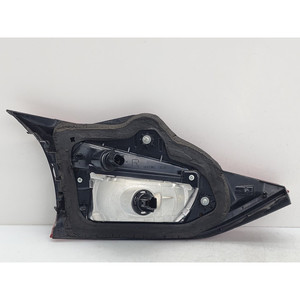 ไฟหยุดด้านหลังขวาในตัวประตู MAZDA 6 Series GHP9513F0B SHY1 (12>) - Product Image 4