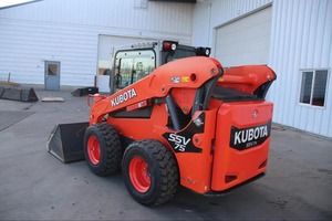 Tractor Kubota SSV75 de alto rendimiento, compra con entrega rápida en stock, la mejor oferta al por mayor disponible ahora a la venta - Product Image 3