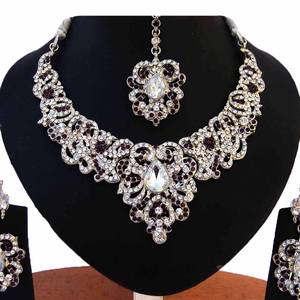 Ensemble de bijoux en alliage de cristal de forme florale de style vintage, collier, boucles d'oreilles, coiffe, pour femmes, mariage, fiançailles, anniversaire - Product Image 2
